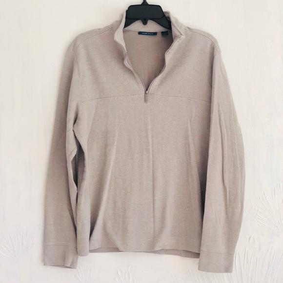 Perry Ellis 1/4 Zip Pull Over - Men’s M